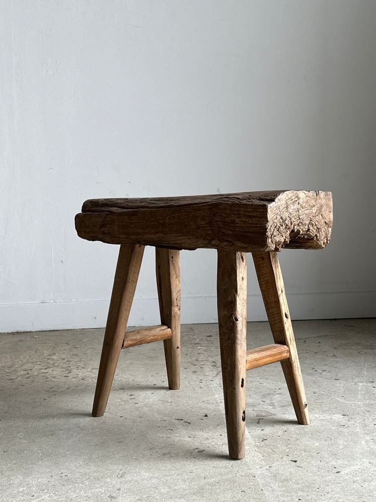 Bancs - Petit banc organique en teck asiatique blond quadripode - Dua Belas - OFFICE OBJETS