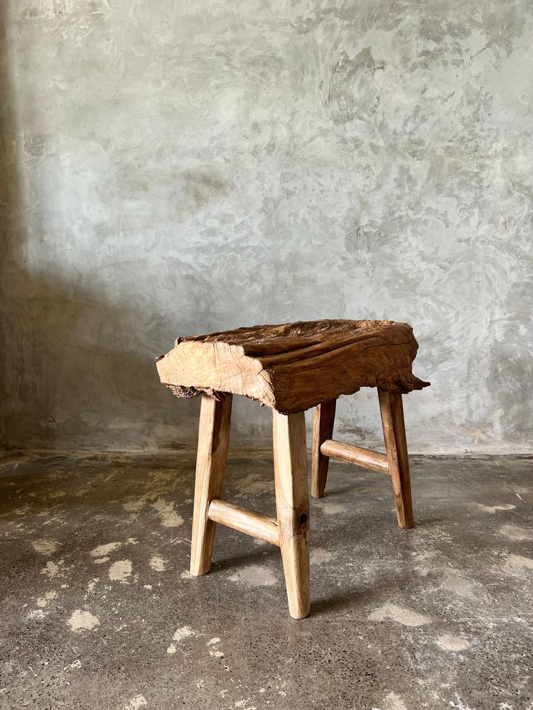 Bancs - Petit banc organique en teck asiatique blond quadripode - Empat - OFFICE OBJETS