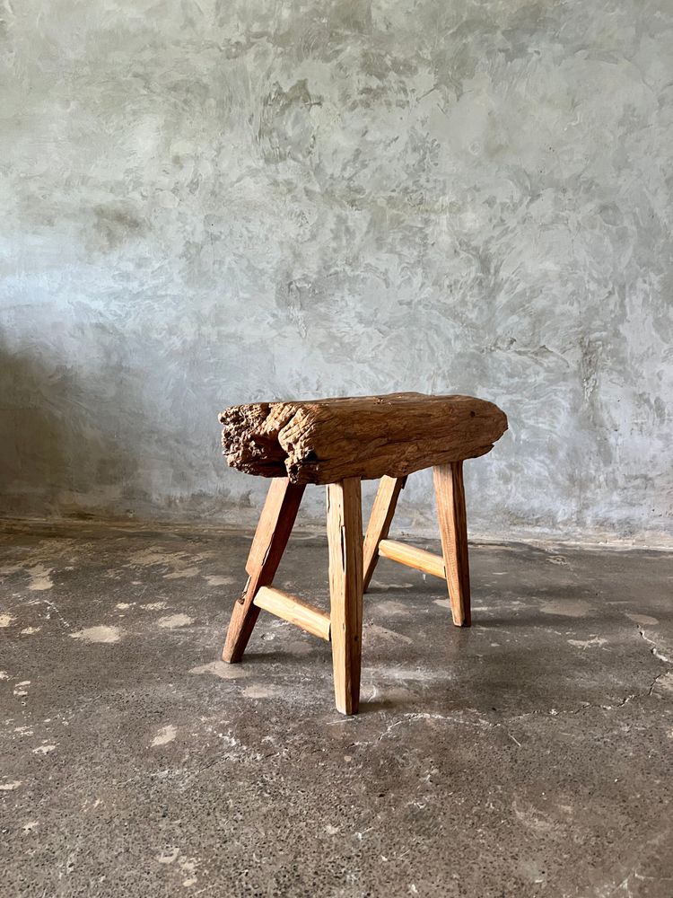 Bancs - Petit banc organique en teck asiatique blond quadripode - Sebelas - OFFICE OBJETS