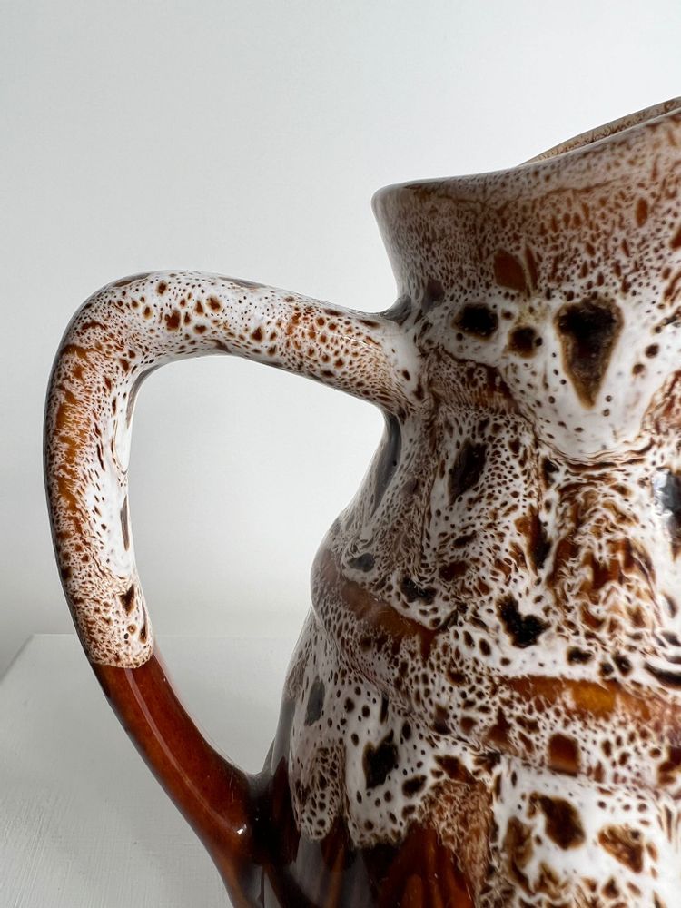Carafes - Small pitcher with beer barrel decor (1) - OFFICE OBJETS