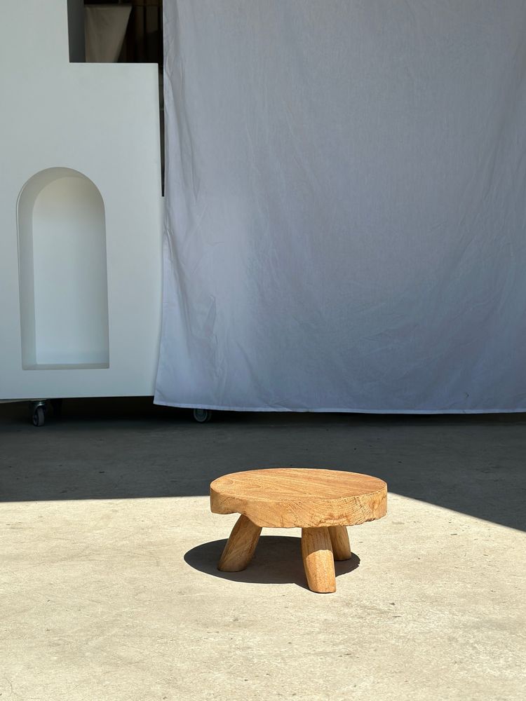 Stools - Small low tripod stool in blond upcycled teak D:30 H:15 - OFFICE OBJETS