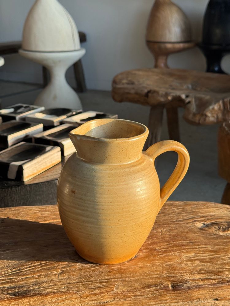 Carafes - Light stoneware pitcher H17 - OFFICE OBJETS
