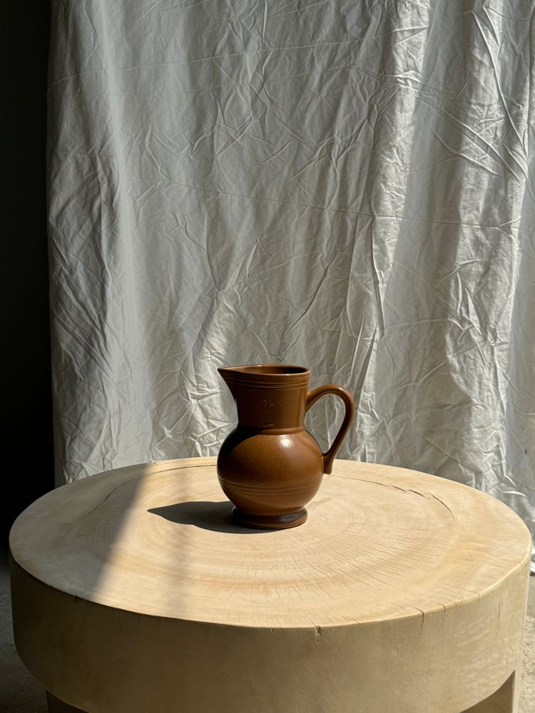 Carafes - Pichet en grès panse boule marron - OFFICE OBJETS