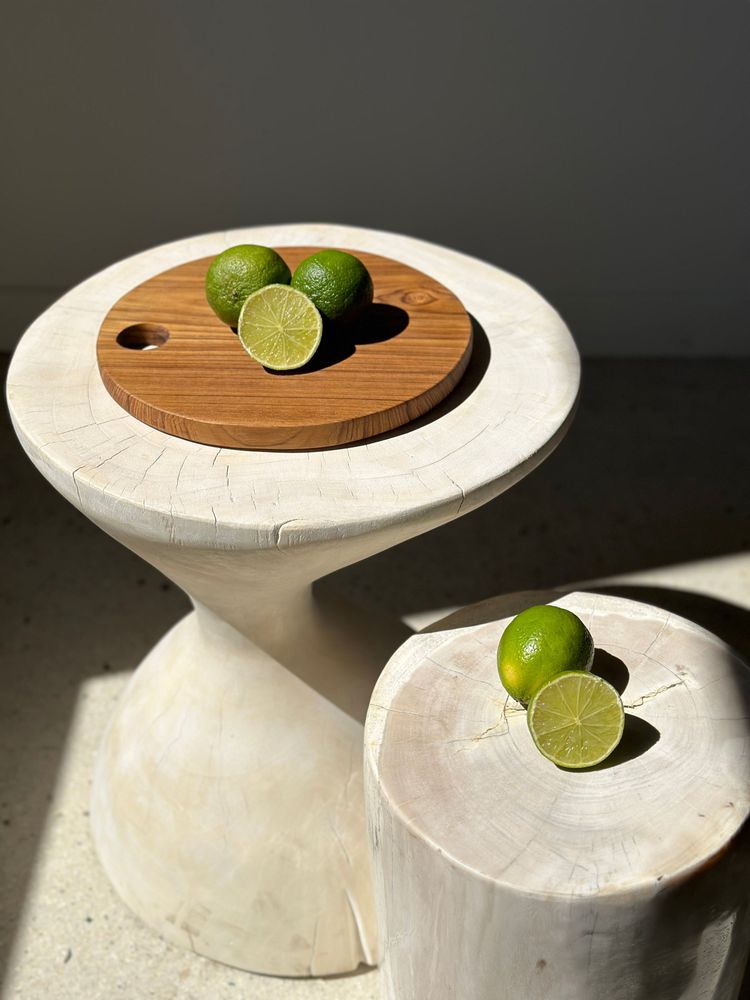 Kitchen utensils - Circular cutting board in openwork monoxyl teak D:25 - OFFICE OBJETS