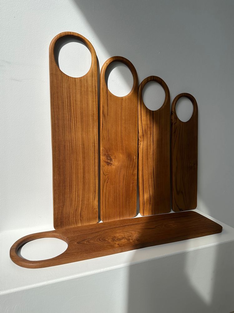 Ustensiles de cuisine - Planche à découper ou de présentation en teck monoxyle à anse (T4) - OFFICE OBJETS