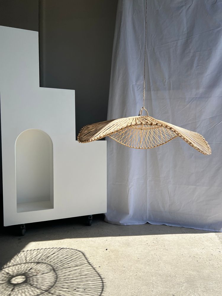 Hanging lights - Rattan suspension or lighting fixture in the shape of an undulating circular tray with lattices D:75 - OFFICE OBJETS
