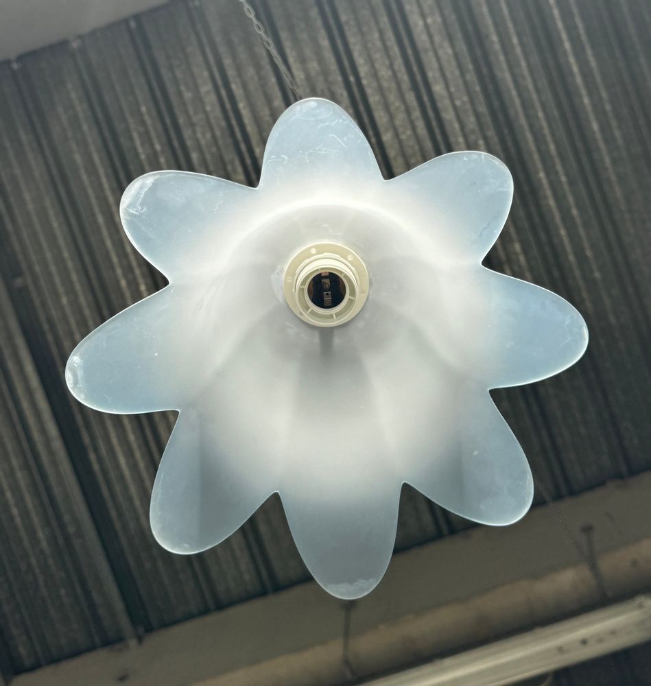 Suspensions - Suspension tulipe bleue verre opalin D28 - OFFICE OBJETS