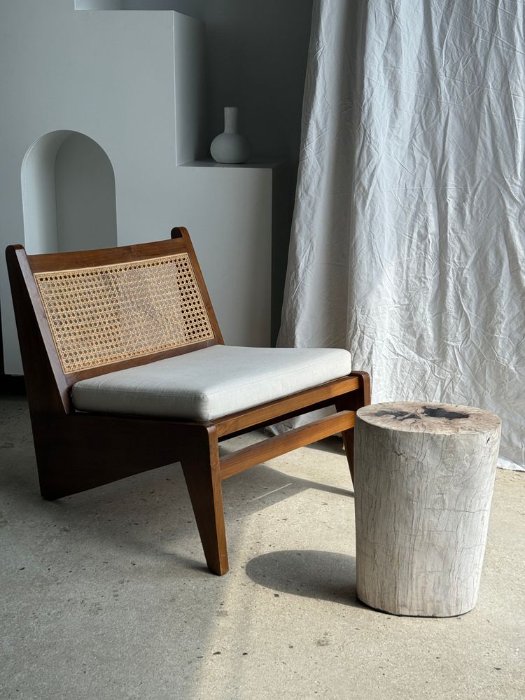 Other tables - Side table in petrified wood, predominantly white with black spots in the heart H:41 D:20 - OFFICE OBJETS