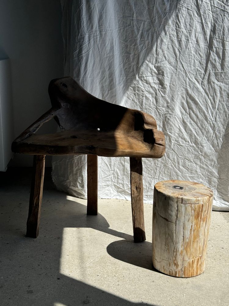 Autres tables - Table d'appoint en bois pétrifié blanc, jaune cœur gris et noir H35 D23 - OFFICE OBJETS