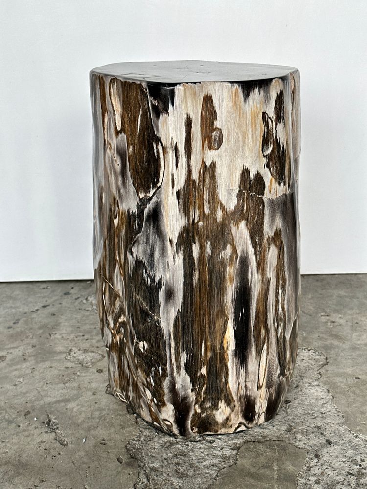 Other tables - Side table in multicolor tower petrified wood and black heart H:42 D:20-3 - OFFICE OBJETS