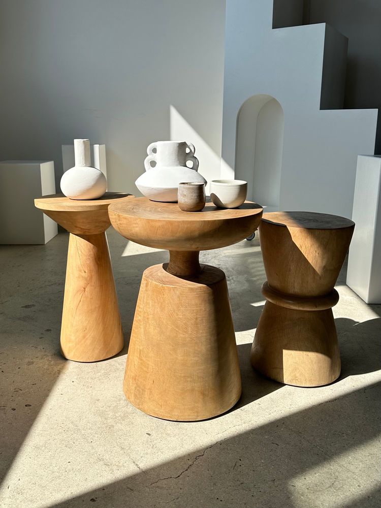 Tabourets - Table d'appoint, bout de canapé ou tabouret en manguier naturel monoxyle à plateau demi sphère H:51cm - OFFICE OBJETS