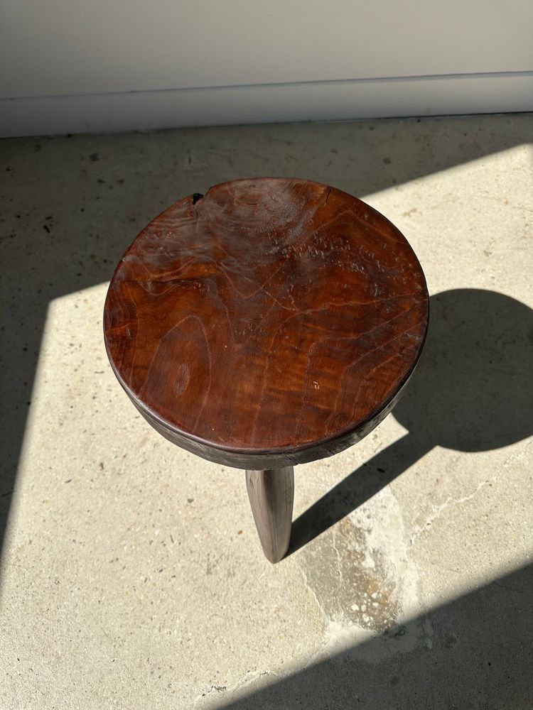 Stools - Tripod stool in upcycled teak with flat top - Small tripod stool in brown solid wood with flat circular seat H:40cm - OFFICE OBJETS
