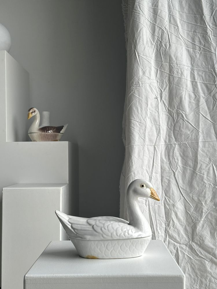 Plats et saladiers - Terrine en forme d'oie blanche - OFFICE OBJETS