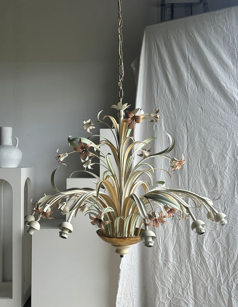Suspensions - Très grand lustre motifs de fleurs blanc rose et vert Maison Masca D:1m10 H:1m - OFFICE OBJETS