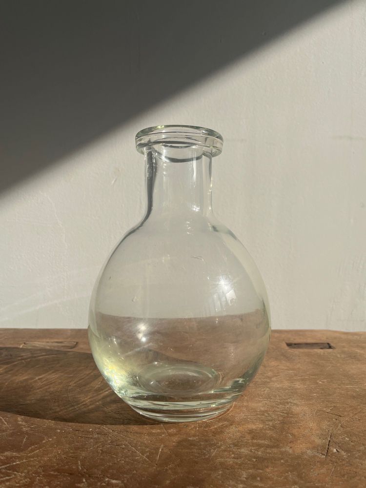 Vases - Vase boule en verre à col arrondi - OFFICE OBJETS