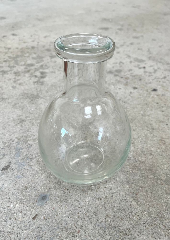 Vases - Vase boule en verre à col arrondi - OFFICE OBJETS