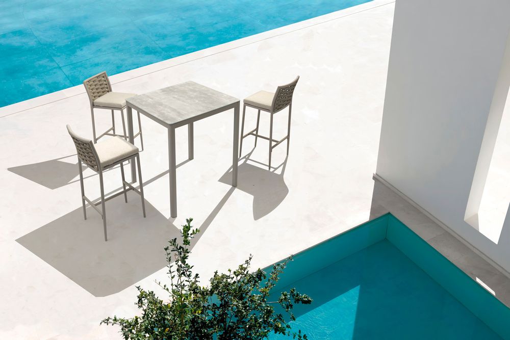 Tables de jardin - Table de bar carrée LOOP - COUTURE JARDIN