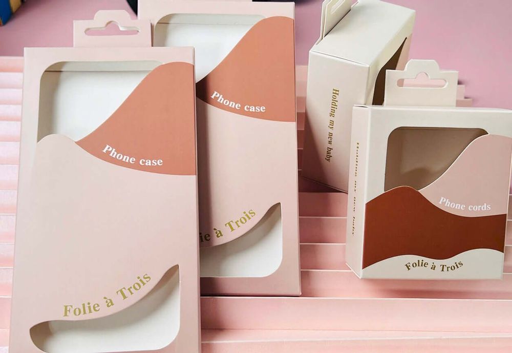 Gifts - Classic iPHONE 14 CASE - FOLIE À TROIS