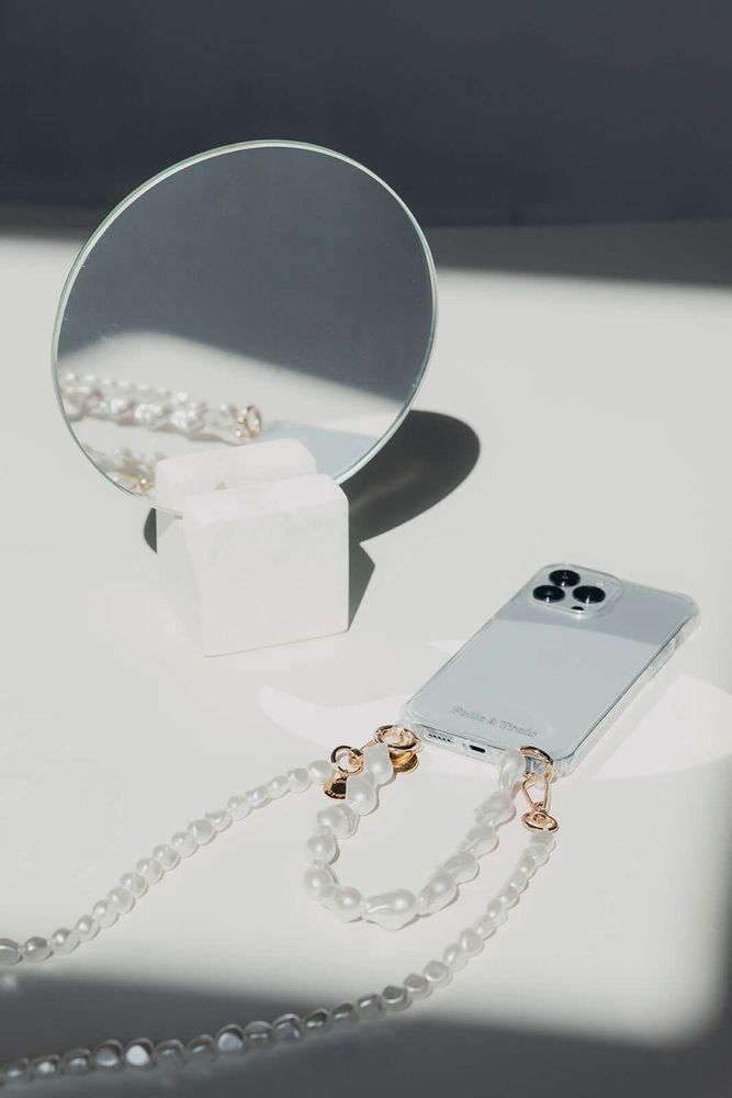 Gifts - Long Pearl PHONE STRAP - FOLIE À TROIS