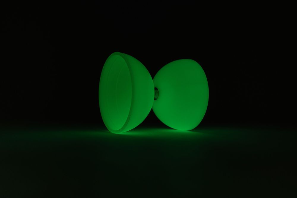 Jouets enfants - Diabolo phosphorescent professionnel - MORA-PLAY