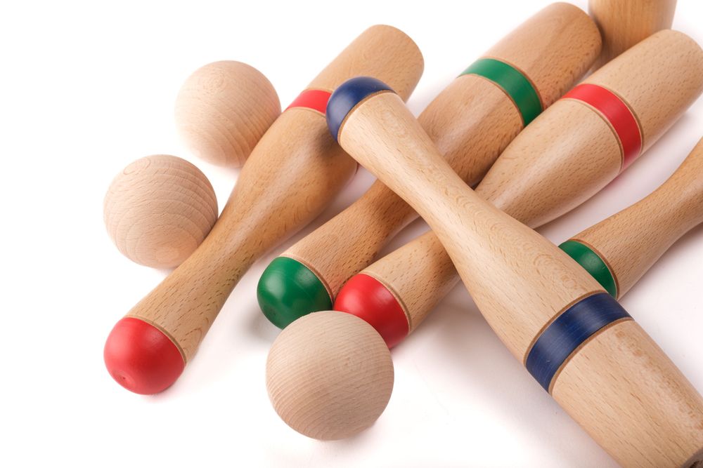 Toys - Classic Bowling Set 24 cm (6 pins, cloth bag) - MORA-PLAY