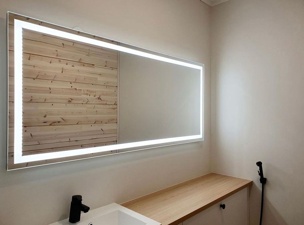 Miroirs pour salle de bain - Miroir LED, 4 bandes lumineuses (80x70cm) - SCANDINAVIAN GLASSFACTORY