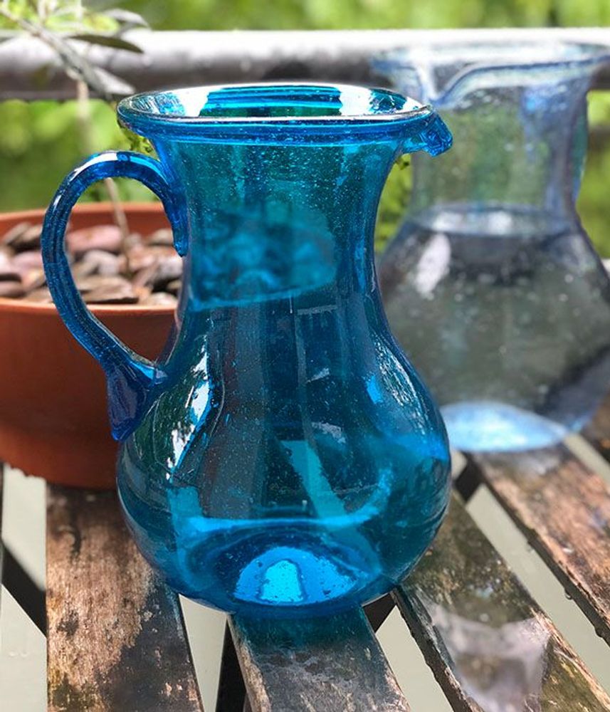 Carafes - Carafe Maya : carafe en verre recyclé fabriquée à la main, couleur et - MAISON ZOE