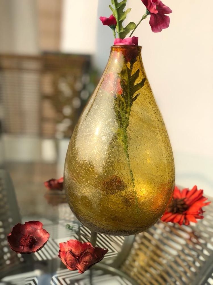 Vases - Vase en verre Yana — verre recyclé soufflé à la bouche avec finition à - MAISON ZOE