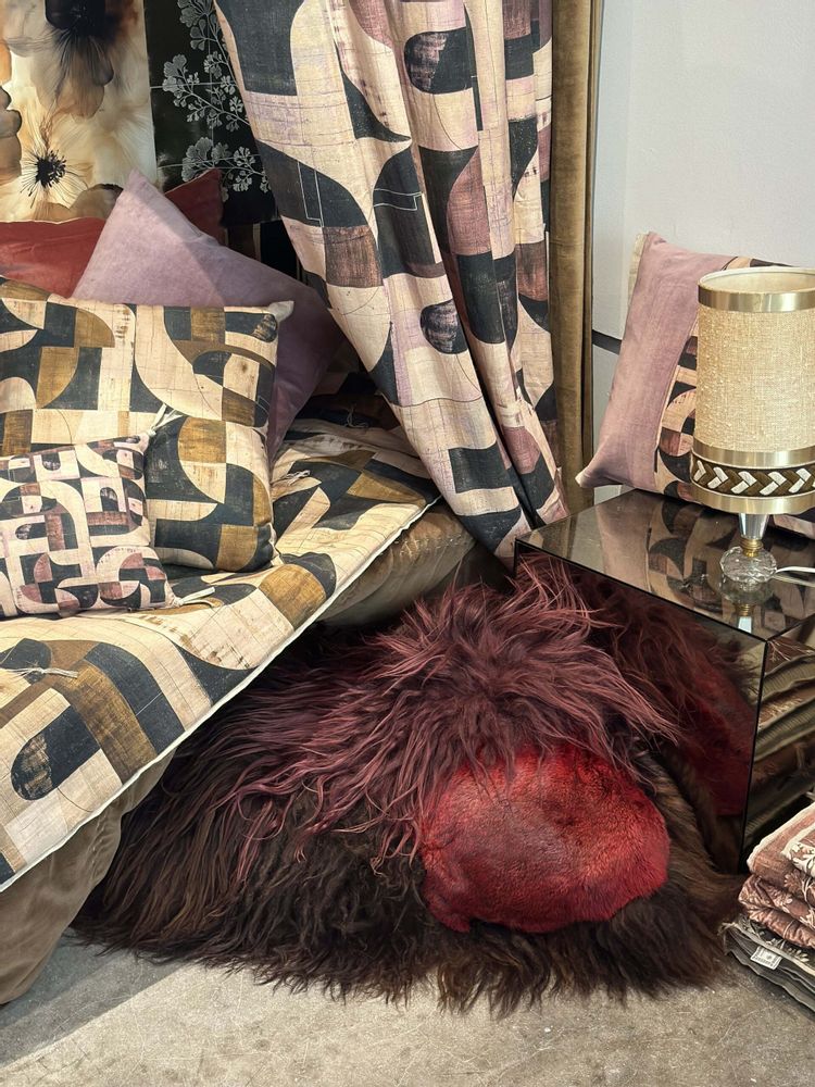 Tapis - Coussin Rocher Fire Heart création de Carine Boxy - JOLI JOUR PARIS