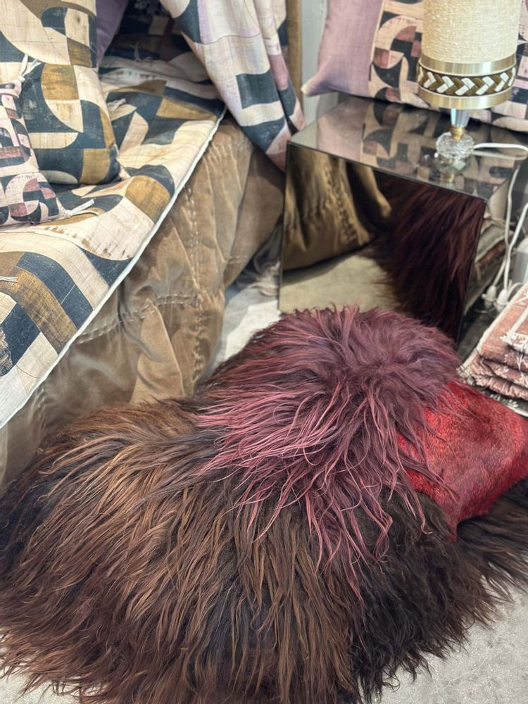 Tapis - Coussin Rocher Fire Heart création de Carine Boxy - JOLI JOUR PARIS