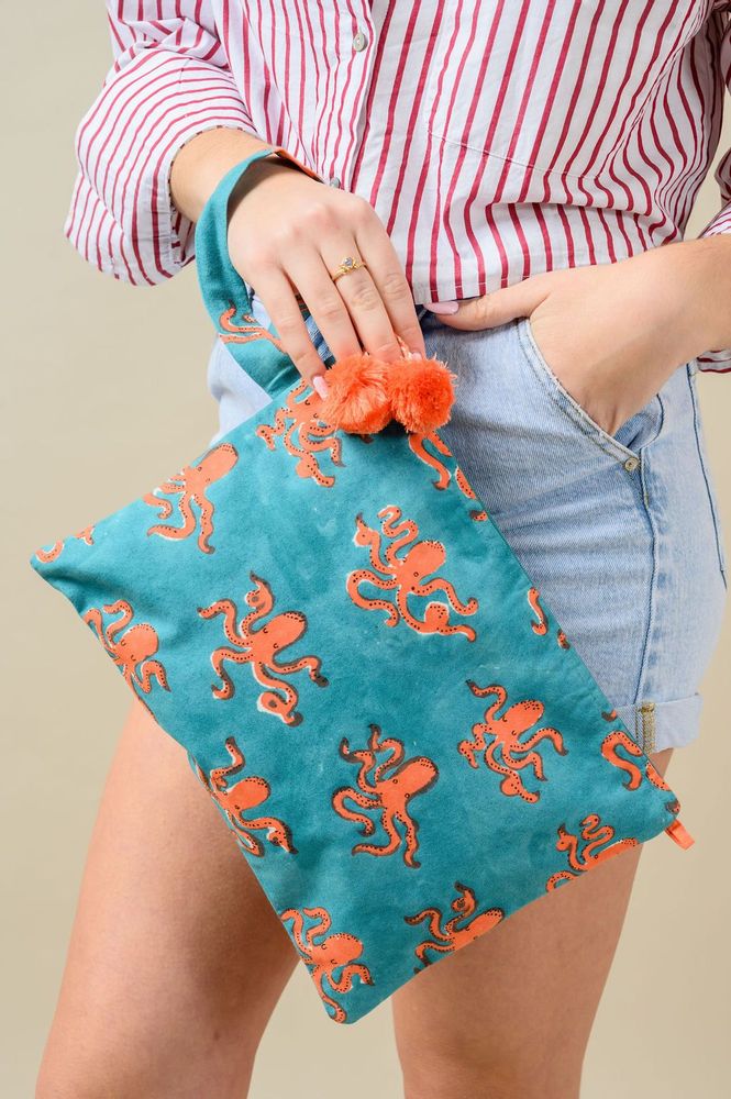 Sacs et cabas - Blue Octopus Wristlet Bag - KORES ACCESSORIES