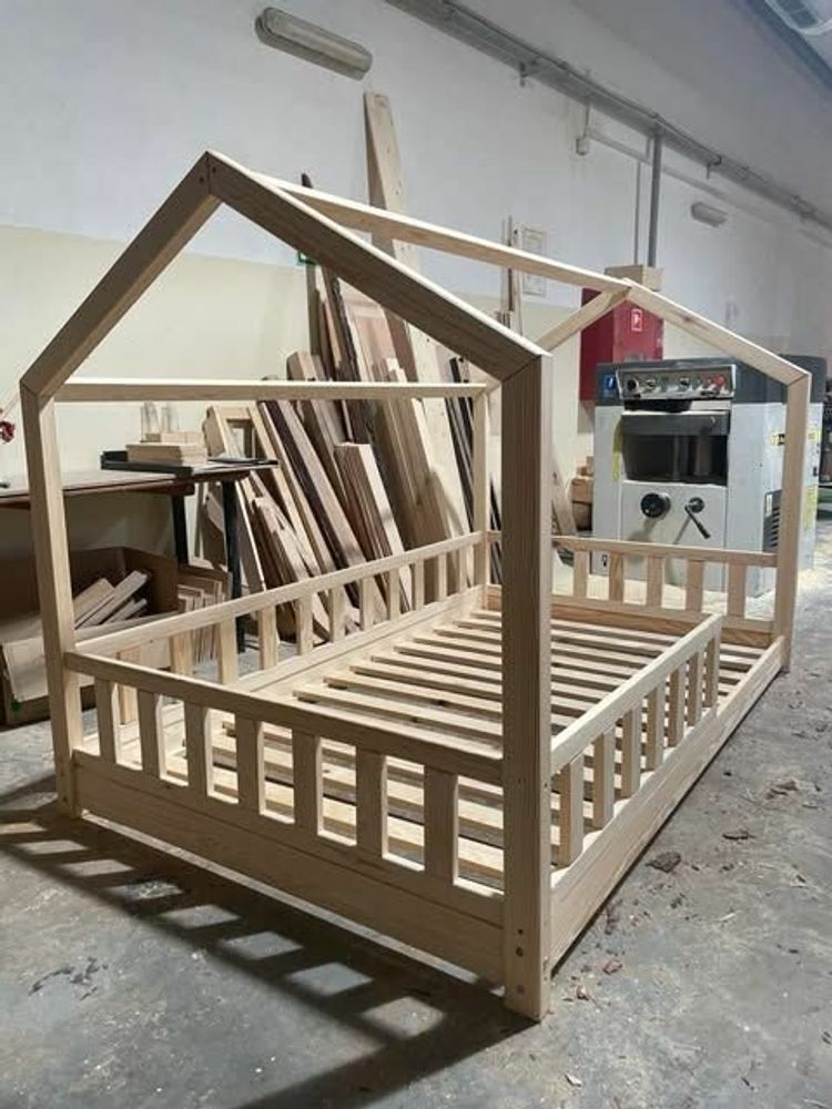 Lits - Lit Montessori House en bois. Lit de maison pour enfants. Style scandi - WELLDONE® DOBRE RZECZY