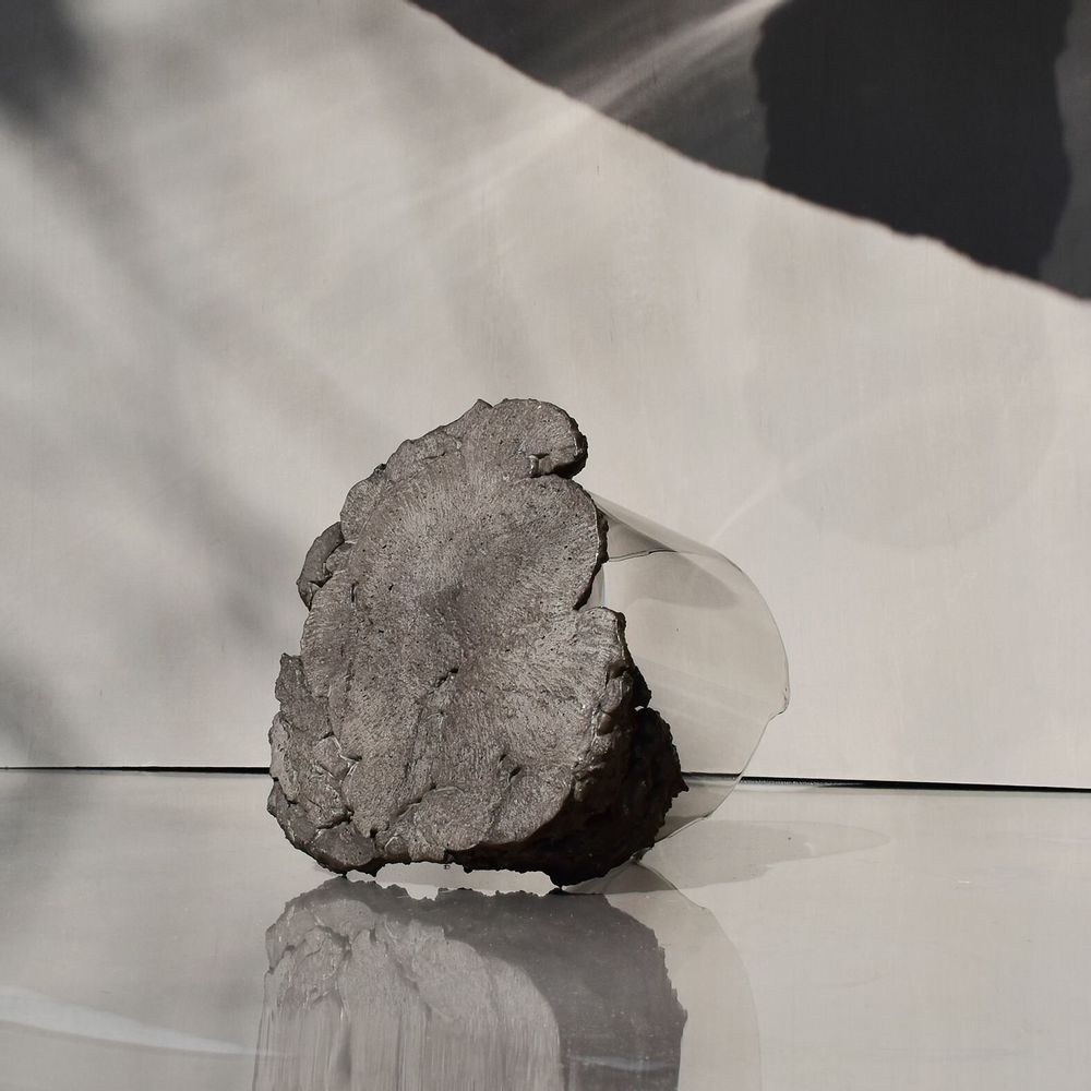 Decorative objects - CATHARSIS, Sculptural Centerpiece Bowl in glass and stone, Ash Black - COKI