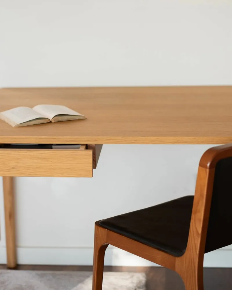 Desks - The Minimalist Modern Front Desk in Oak 120cm x 60cm oak - MOR