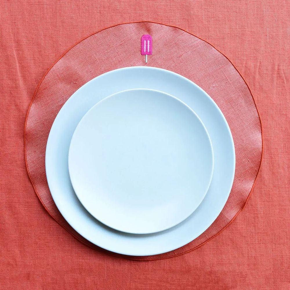 Table linen - Linen round placemat | GHIACCIOLI - GIARDINO SEGRETO