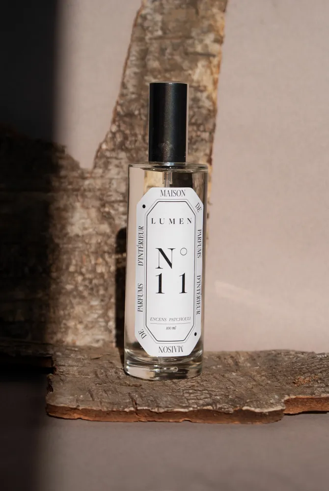 Parfums d'intérieur - Vaporisateur 100ml N°11 - Encens Patchouli - LUMEN • MAISON DE PARFUMS D'INTÉRIEUR