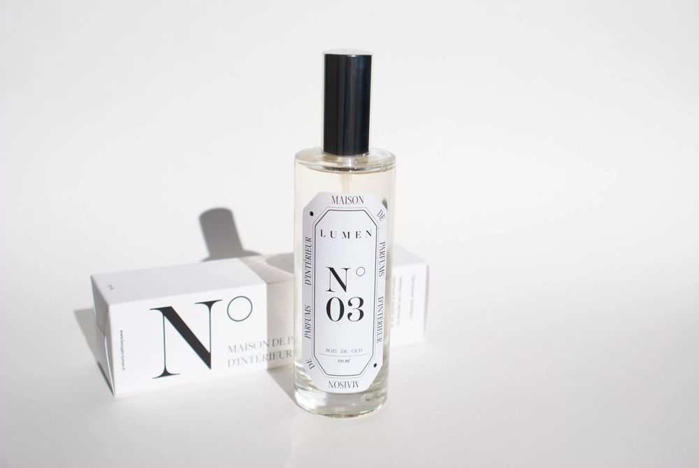 Parfums d'intérieur - Vaporisateur Naturelle 100ml N°03 - Bois de Oud Précieux - LUMEN • MAISON DE PARFUMS D'INTÉRIEUR