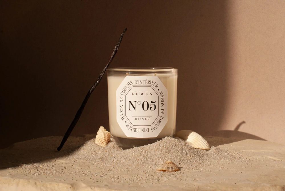 Candles - Natural Scented Candle 180g N°05 - Tropical Monoï - LUMEN • MAISON DE PARFUMS D'INTÉRIEUR