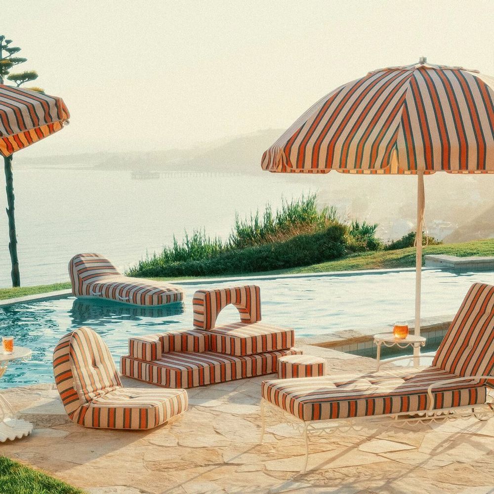 Sunshades - The Patio Umbrella - BUSINESS & PLEASURE CO.