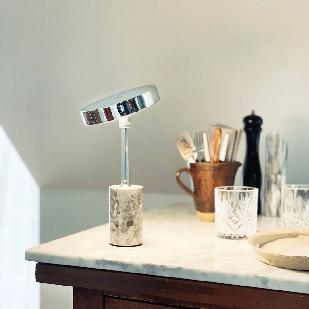 Lampes à poser - Lampe de table LED rechargeable Starlight chrome/marbre gris - DYBERG LARSEN