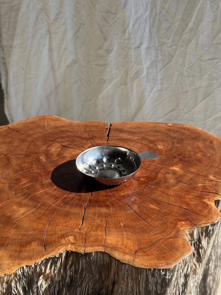 Installation accessories - Simple metal wine taster - OFFICE OBJETS