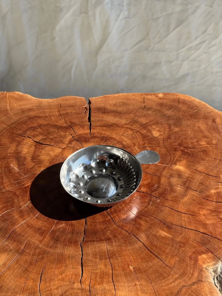 Installation accessories - Simple metal wine taster - OFFICE OBJETS