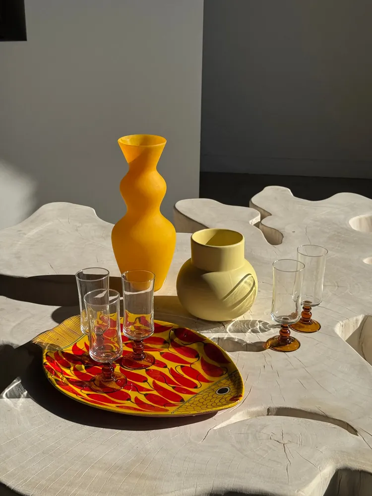 Vases - Petit vase boule jaune clair - OFFICE OBJETS