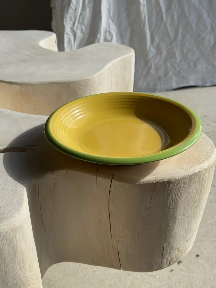 Everyday plates - 6 large vintage yellow plates with green edging - OFFICE OBJETS