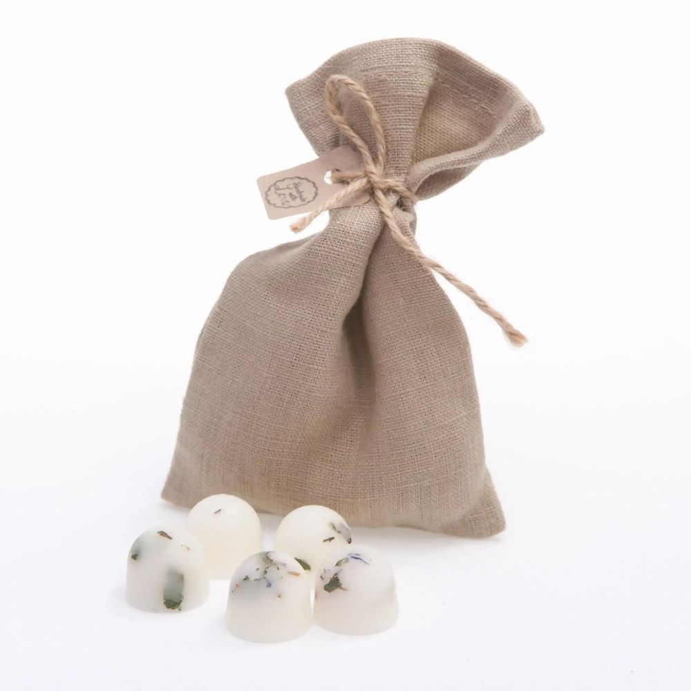 Bougies - Fondants de cire naturelle parfumés dans un sachet en lin de 10 chacun, orange et cannelle, sachet rose - BEAUTY SCENTS CANDLES
