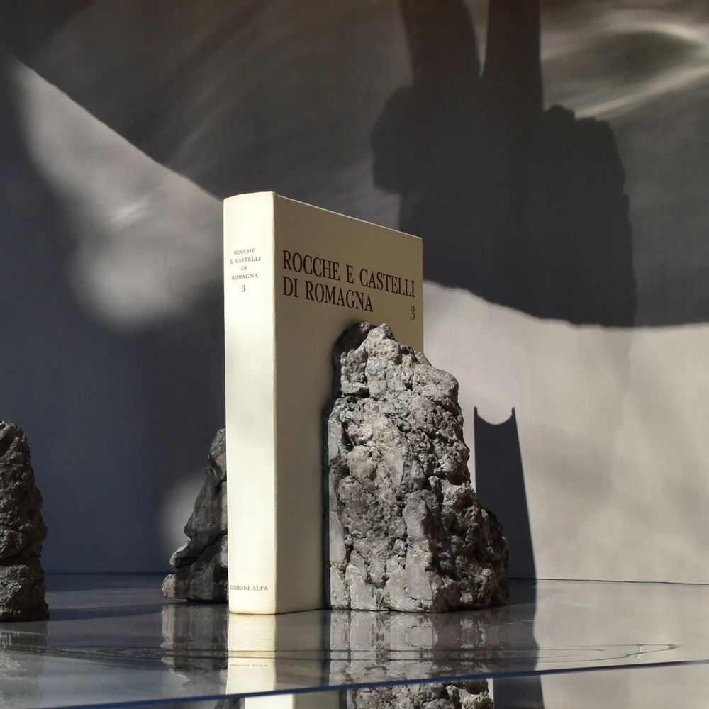 Sculptures, statuettes and miniatures - CATHARSIS, Sculptural Bookend Set of Two in stone, Ash Black - COKI