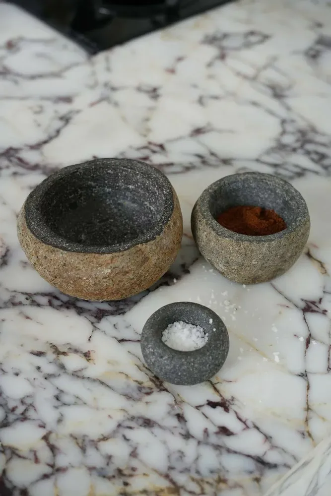 Bols - The River Stone Bowl - Noir - M - BAZAR BIZAR LIVING