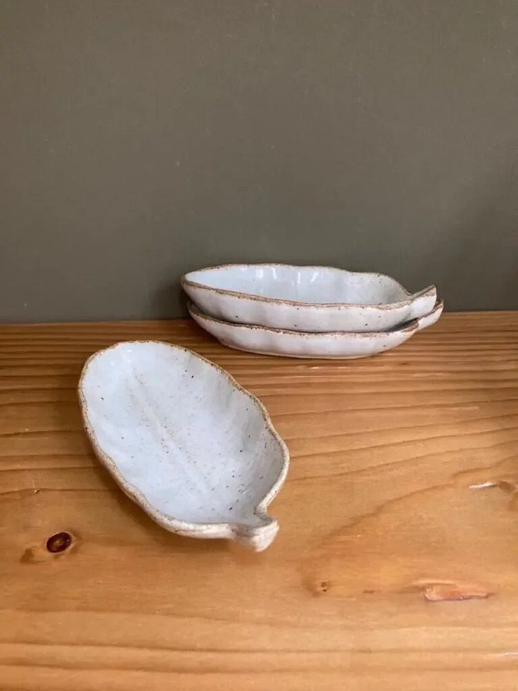 Assiettes au quotidien - Coupelle feuille en grès - BAAN