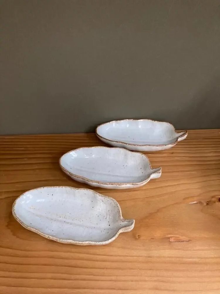 Assiettes au quotidien - Coupelle feuille en grès - BAAN