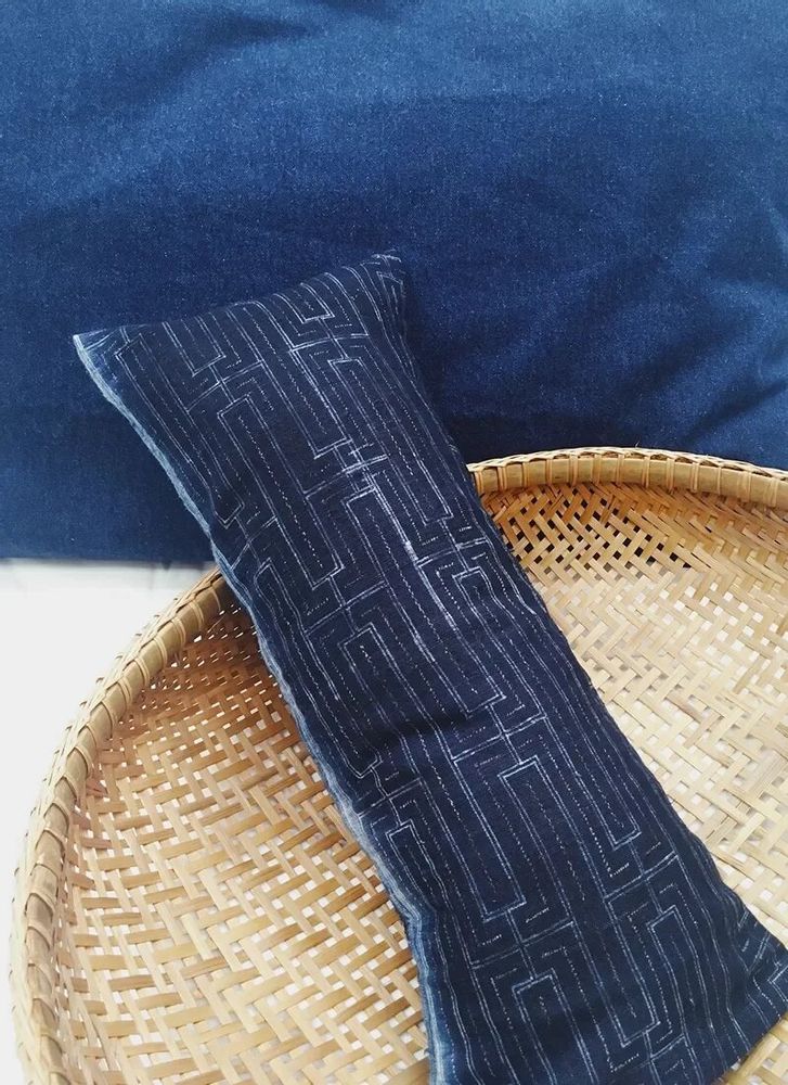 Fabric cushions - Coussin batik indigo N°1fren - BAAN